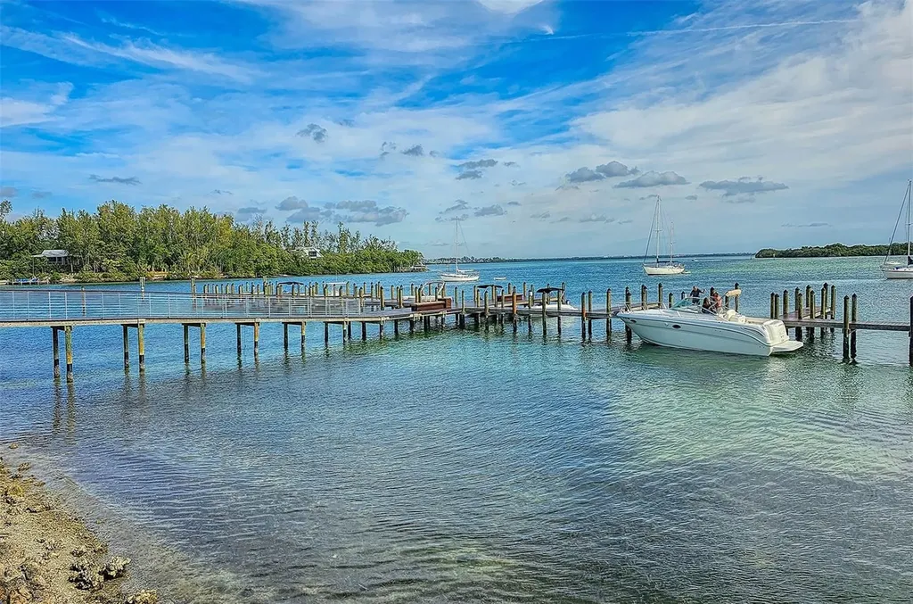 701 Marbury Lane Longboat Key FL 34228