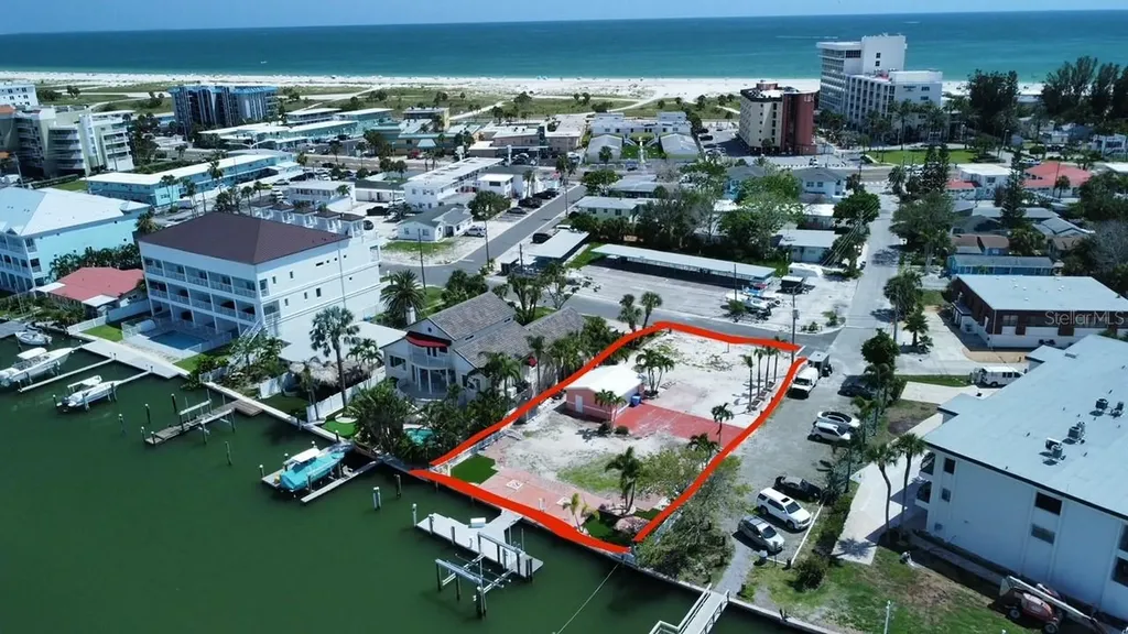 11855 1st Street E Treasure Island FL 33706