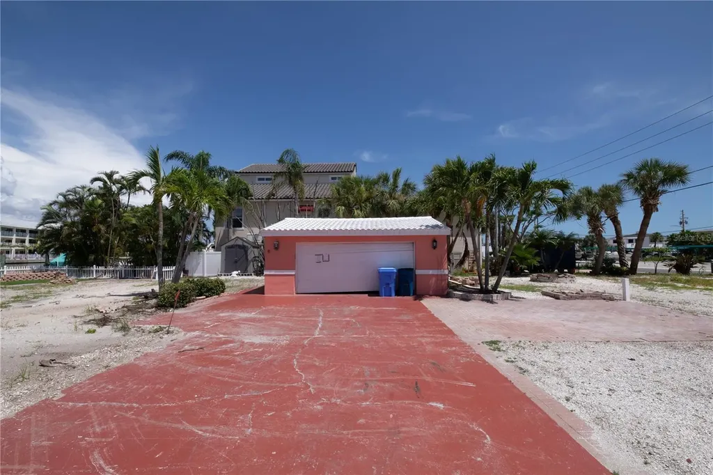 11855 1st Street E Treasure Island FL 33706