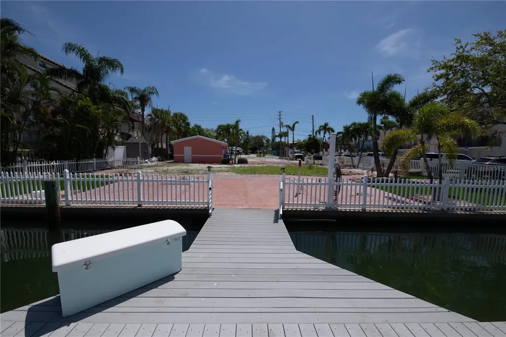 11855 1st Street E Treasure Island FL 33706
