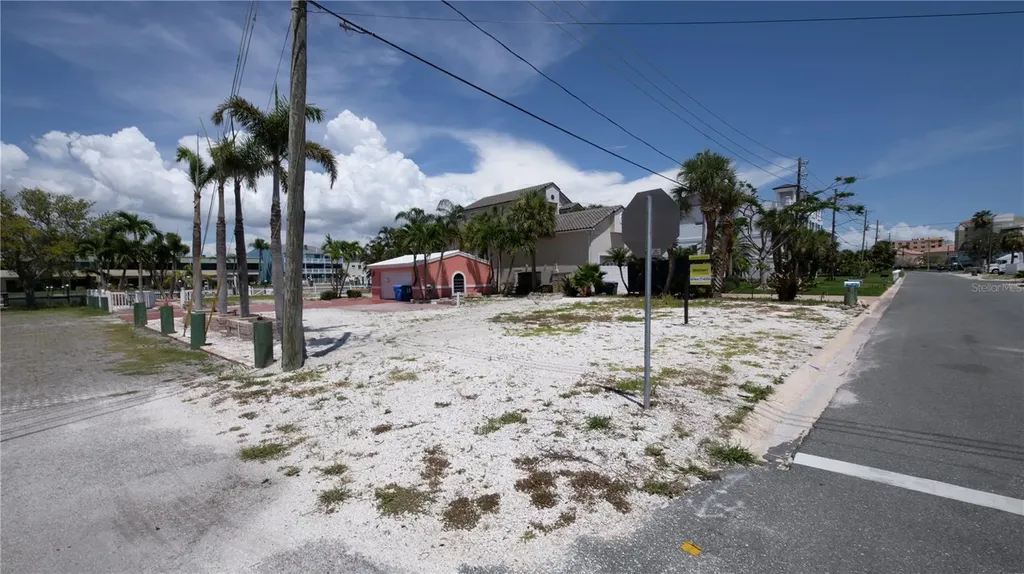 11855 1st Street E Treasure Island FL 33706