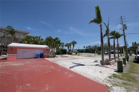 11855 1st Street E Treasure Island FL 33706