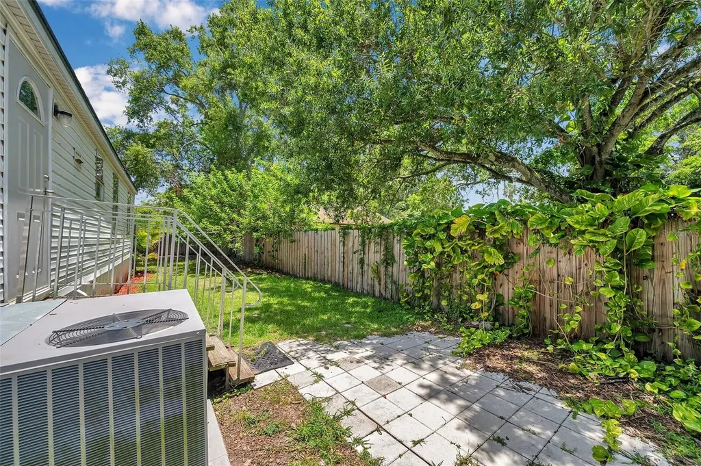 1222 Rowell Street Auburndale FL 33823