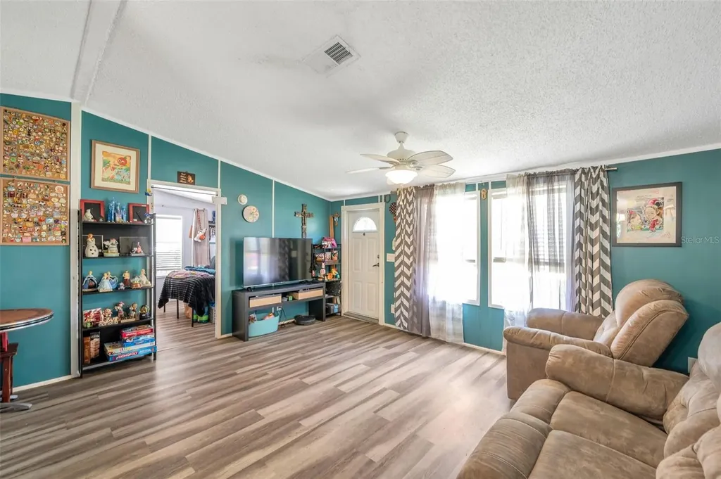 1222 Rowell Street Auburndale FL 33823
