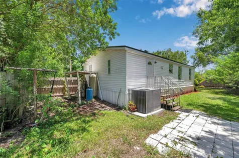 1222 Rowell Street Auburndale FL 33823