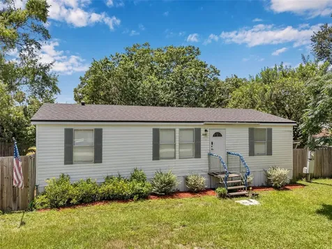 1222 Rowell Street Auburndale FL 33823