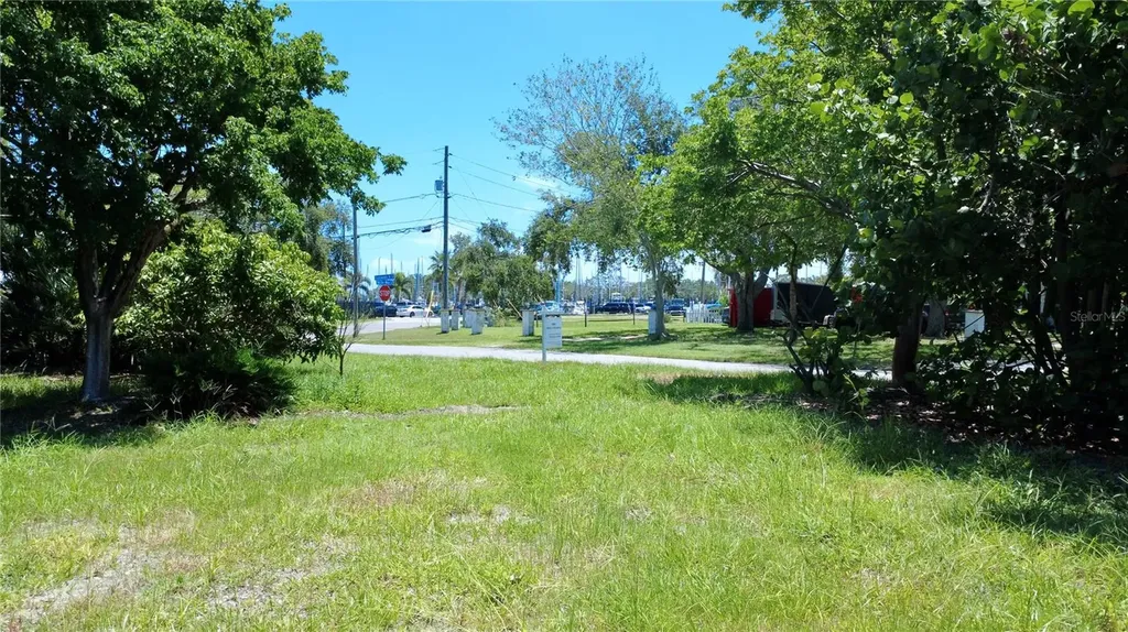 4725 Trade Winds Drive S Gulfport FL 33711