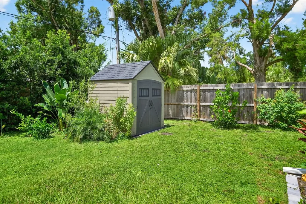 2460 Hillview Street Sarasota FL 34239