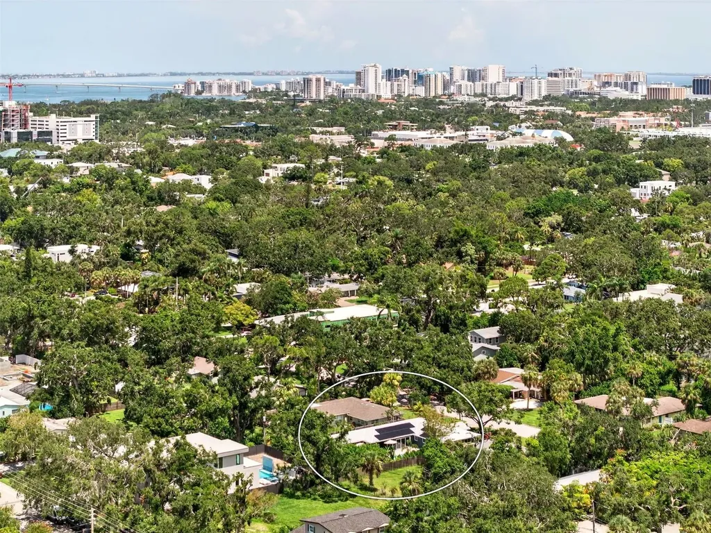 2460 Hillview Street Sarasota FL 34239