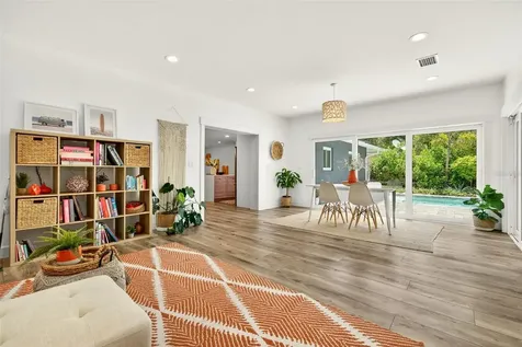 2460 Hillview Street Sarasota FL 34239