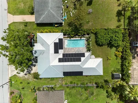 2460 Hillview Street Sarasota FL 34239