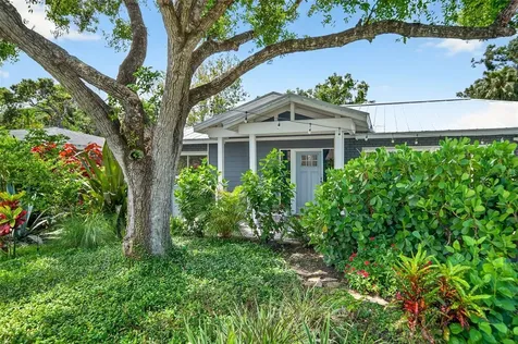 2460 Hillview Street Sarasota FL 34239