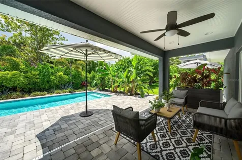 2460 Hillview Street Sarasota FL 34239