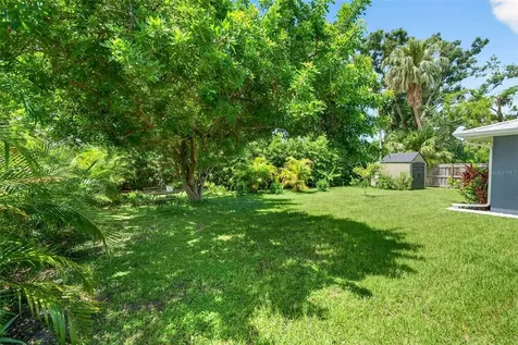 2460 Hillview Street Sarasota FL 34239