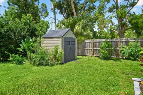 2460 Hillview Street Sarasota FL 34239