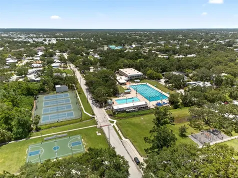 2460 Hillview Street Sarasota FL 34239