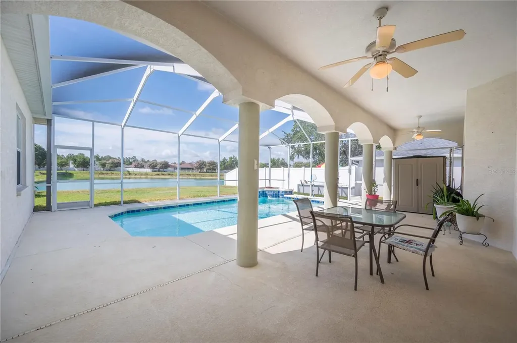 525 Seven Oaks Street Mulberry FL 33860