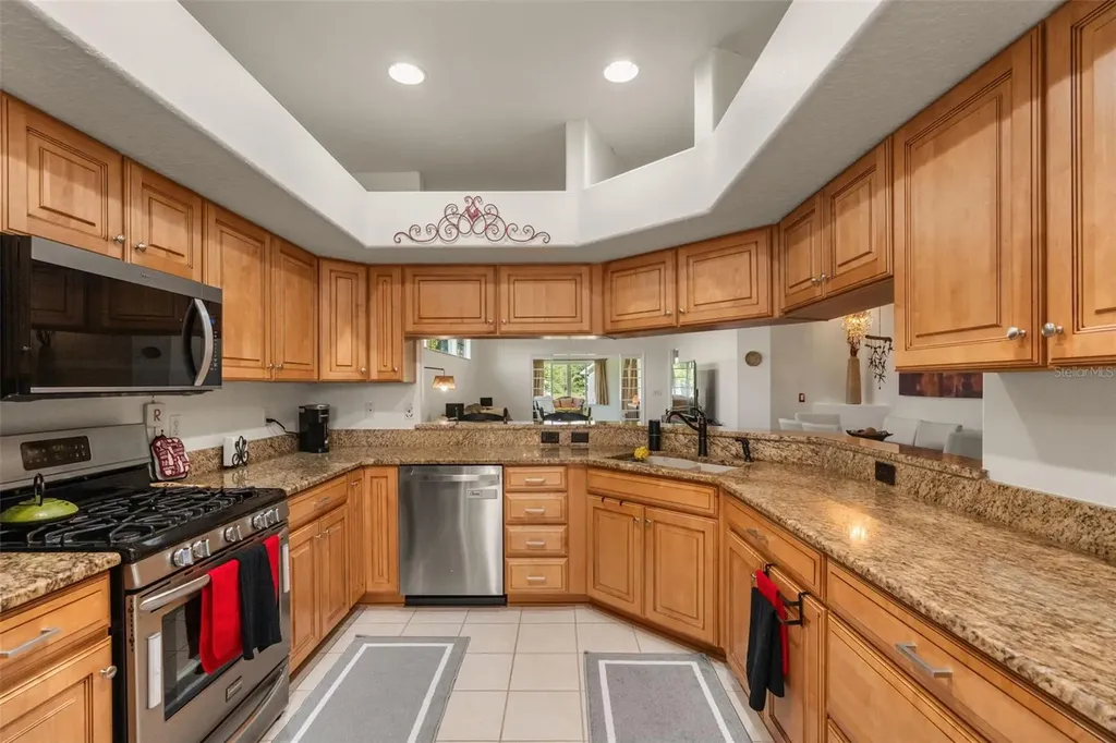 4738 St Andrews Arcade Leesburg FL 34748