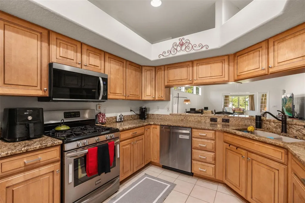 4738 St Andrews Arcade Leesburg FL 34748