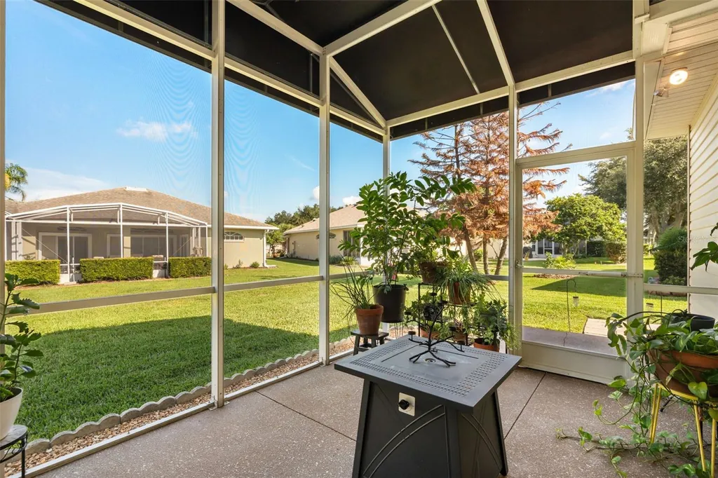 4738 St Andrews Arcade Leesburg FL 34748