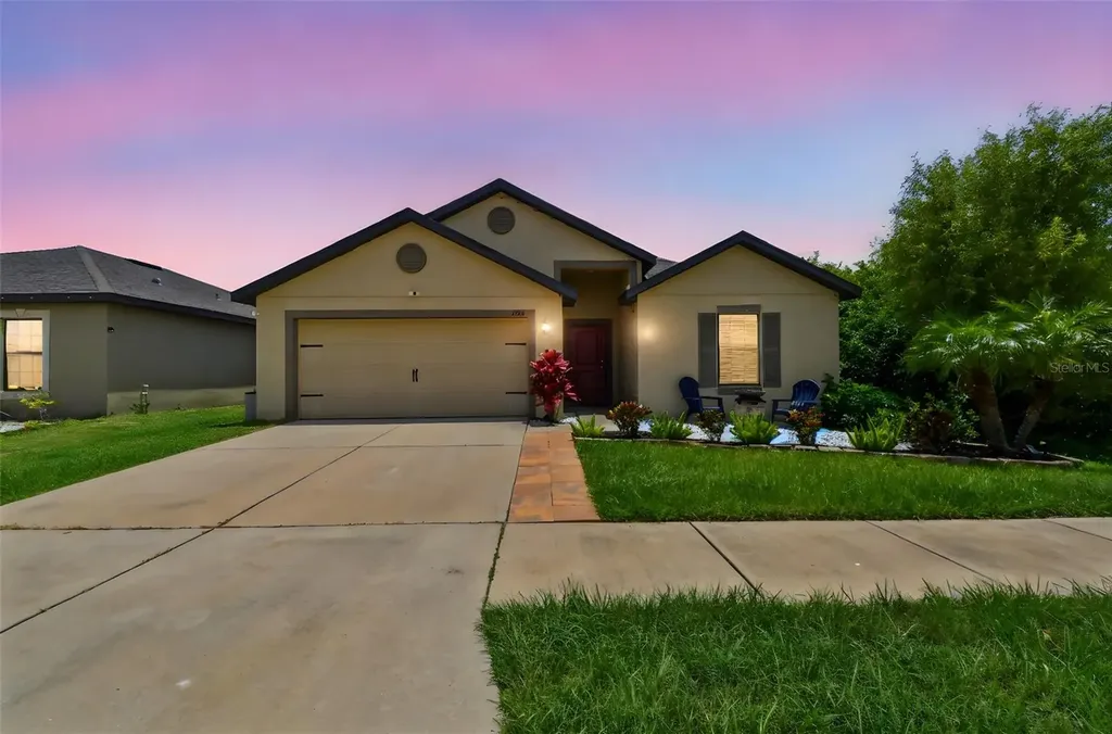 1715 Chatham Green Circle Ruskin FL 33570