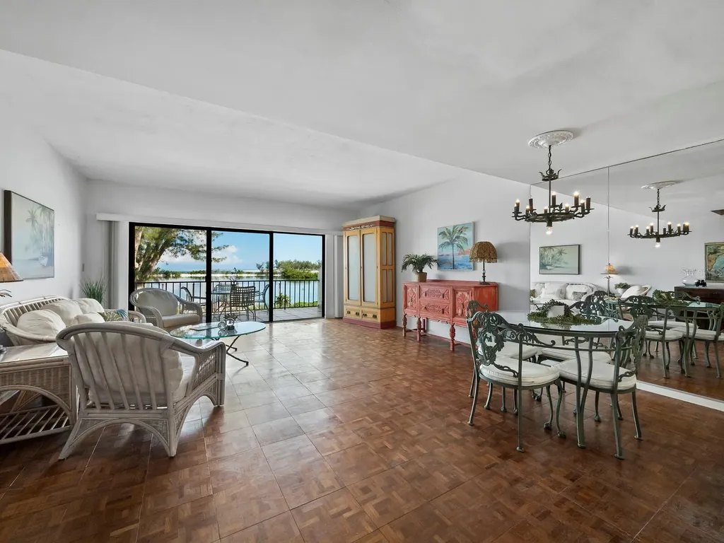 490 N Shore Road Longboat Key FL 34228
