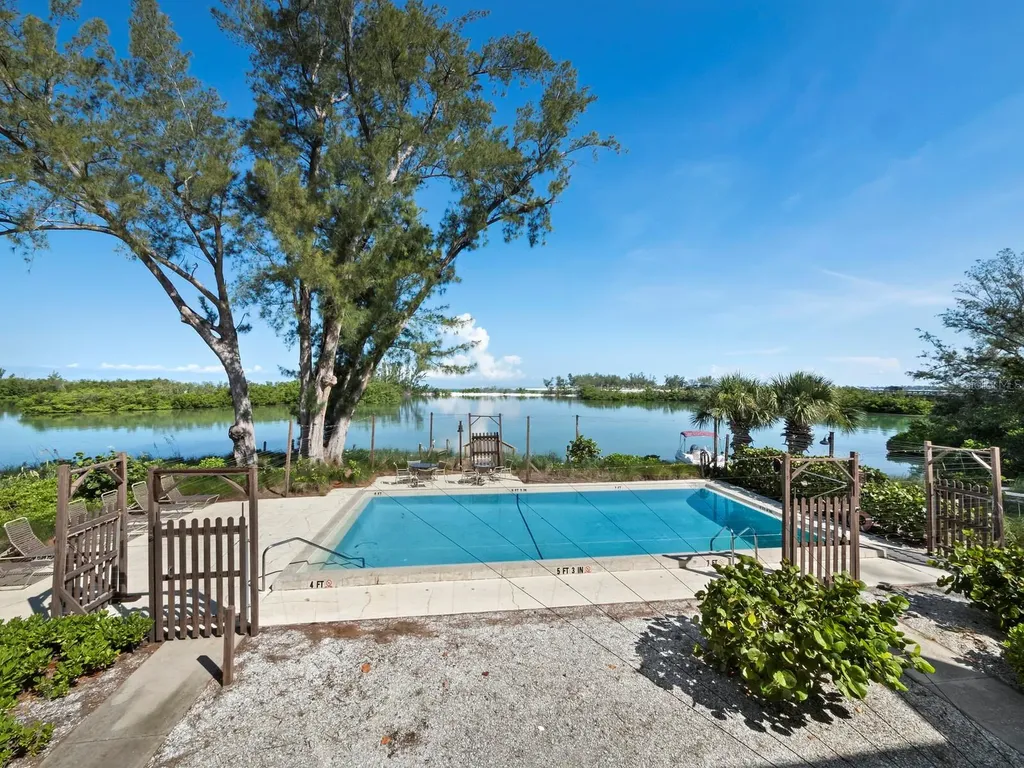 490 N Shore Road Longboat Key FL 34228