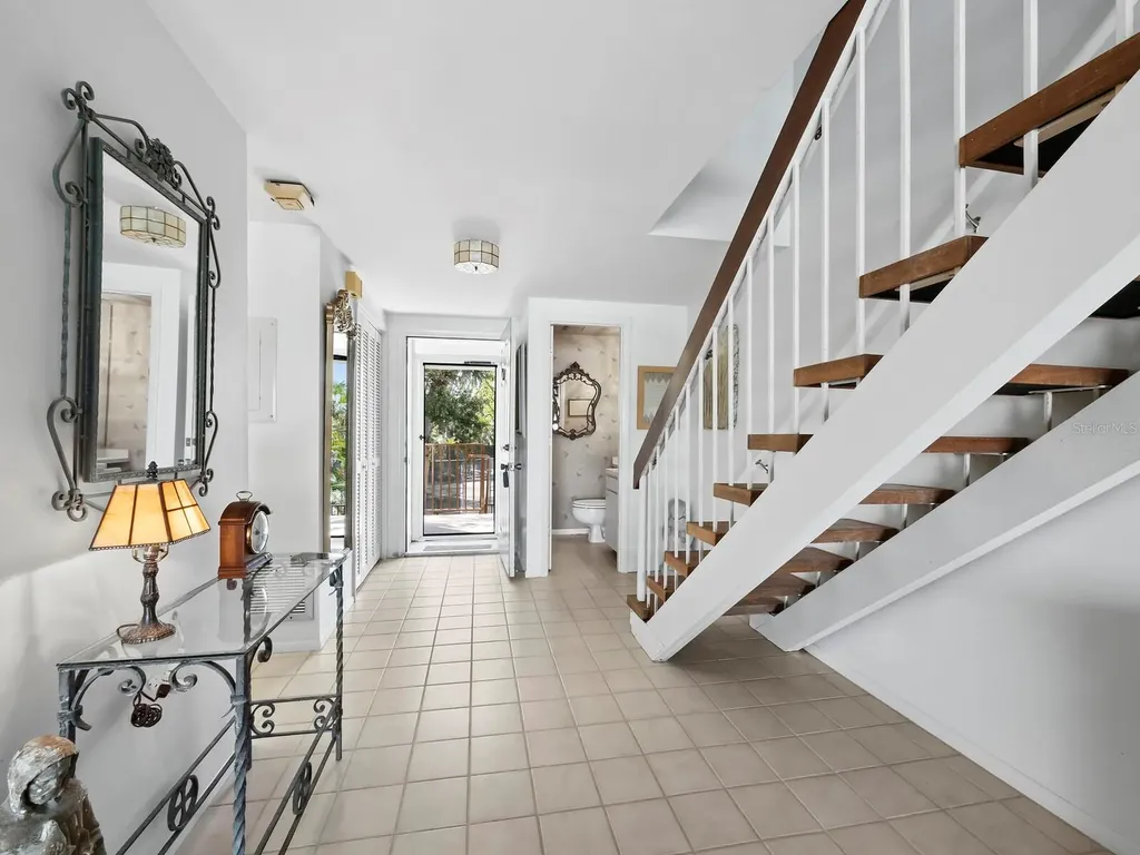 490 N Shore Road Longboat Key FL 34228