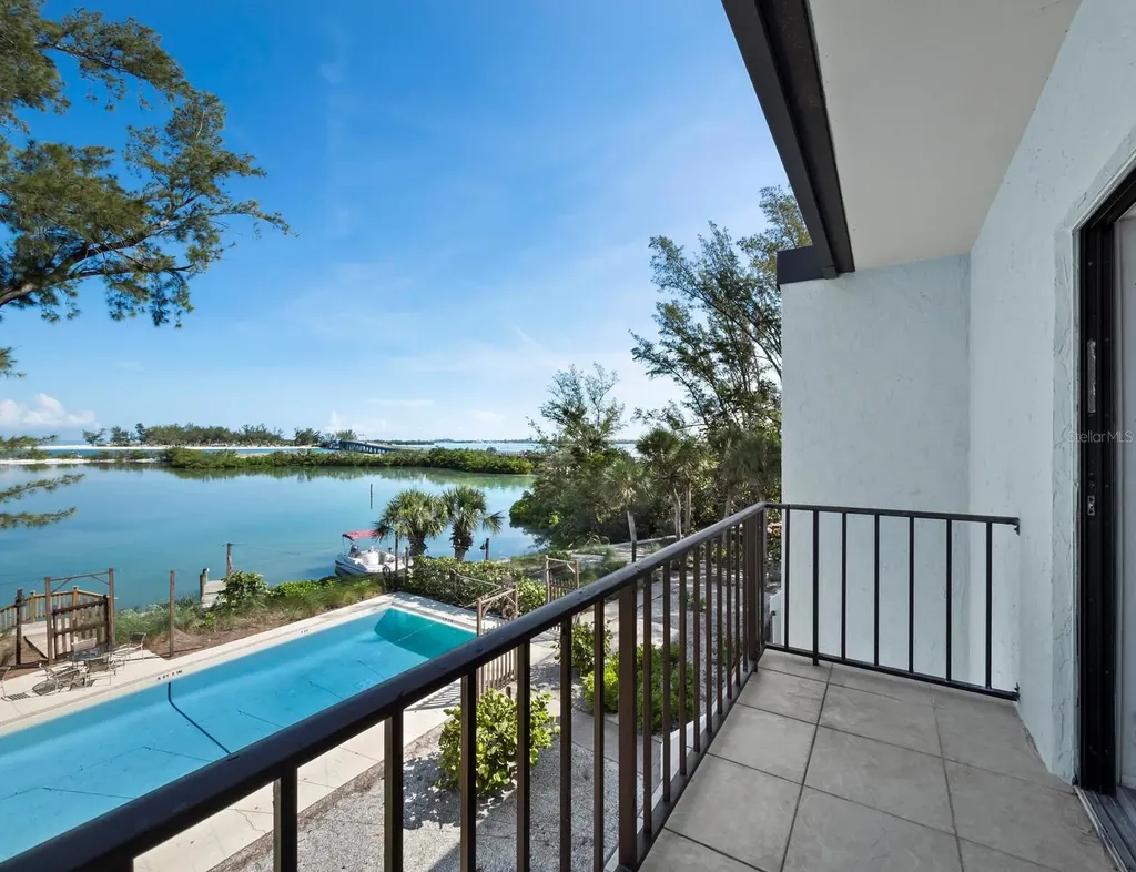 490 N Shore Road Longboat Key FL 34228