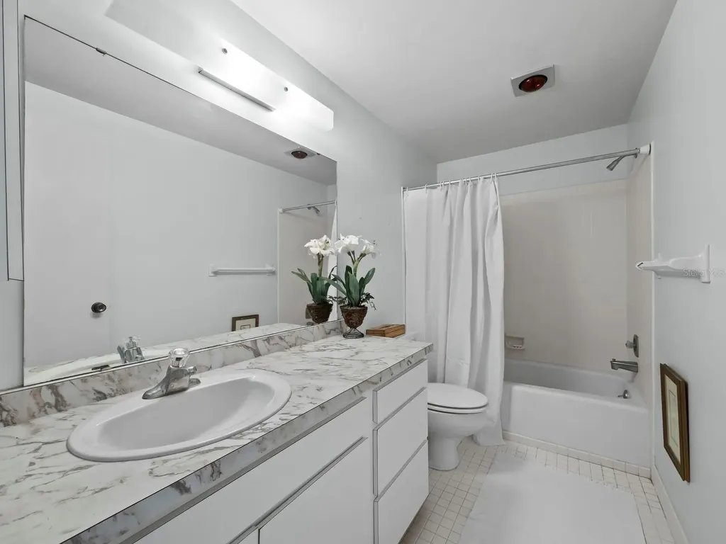 490 N Shore Road Longboat Key FL 34228