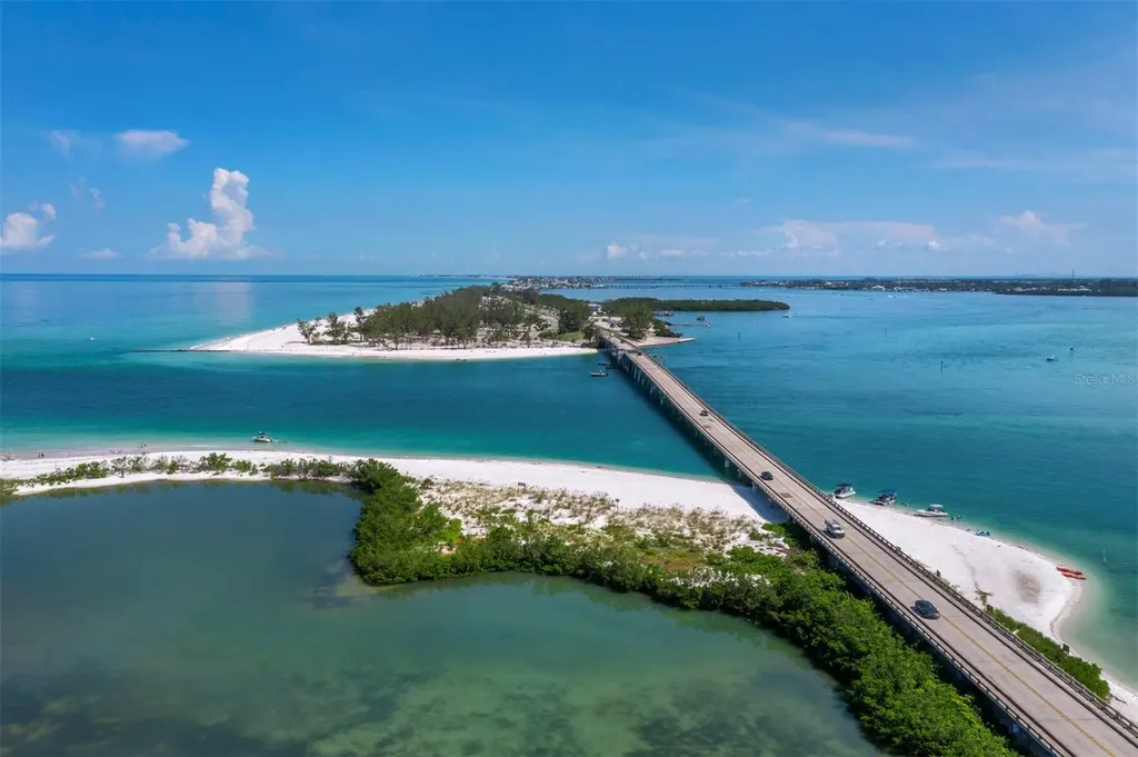 490 N Shore Road Longboat Key FL 34228