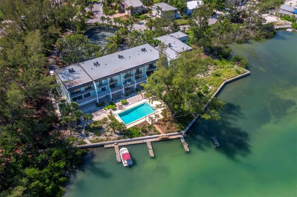 490 N Shore Road Longboat Key FL 34228
