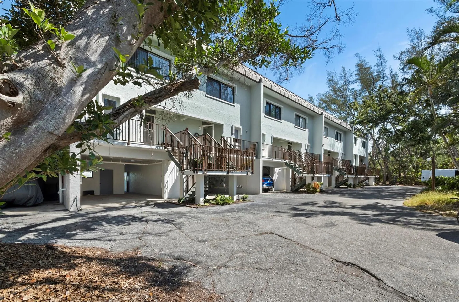 490 N Shore Road Longboat Key FL 34228