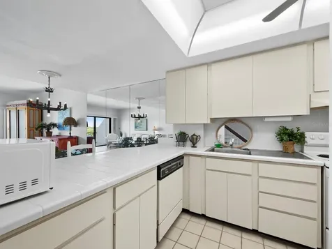 490 N Shore Road Longboat Key FL 34228