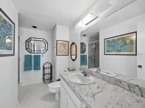 490 N Shore Road Longboat Key FL 34228