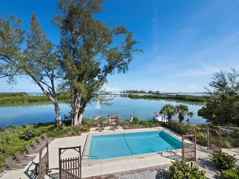 490 N Shore Road Longboat Key FL 34228