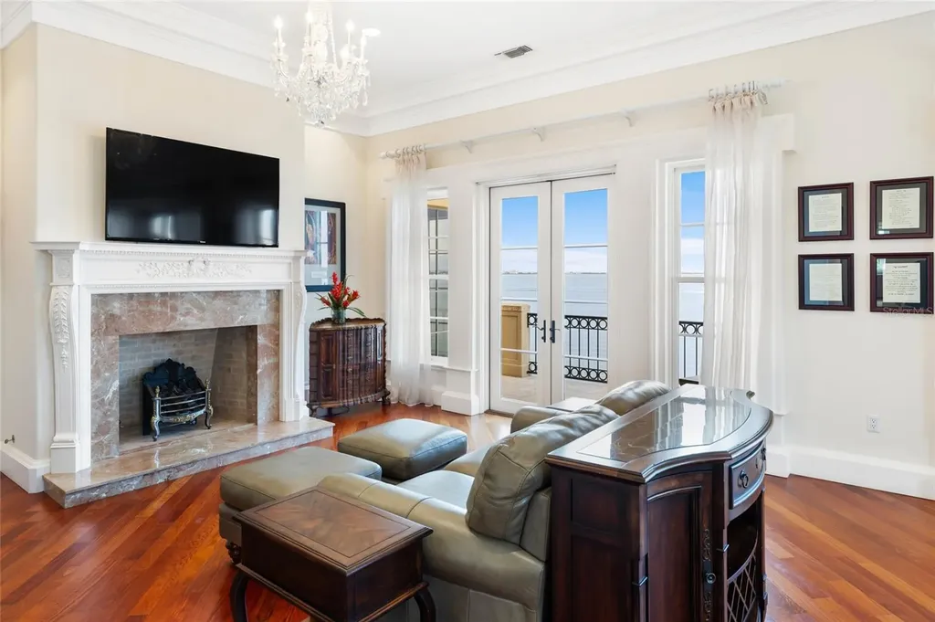 309 Ringling Point Drive Sarasota FL 34234