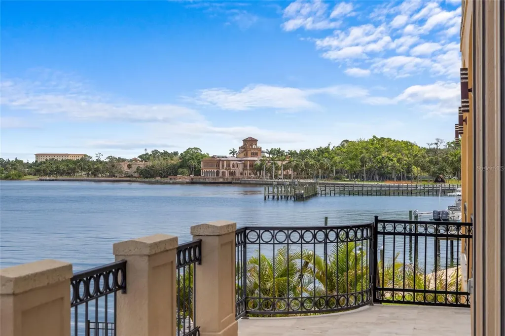 309 Ringling Point Drive Sarasota FL 34234
