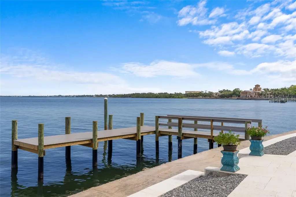 309 Ringling Point Drive Sarasota FL 34234