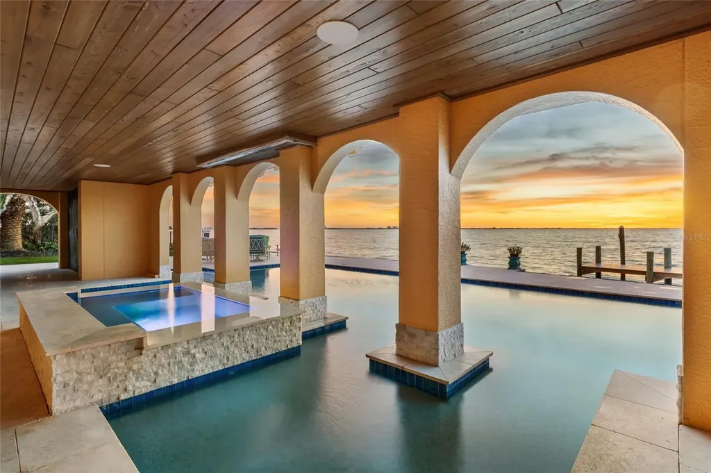 309 Ringling Point Drive Sarasota FL 34234
