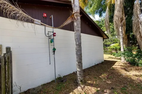 7128 Wrenwood Circle Tampa FL 33617