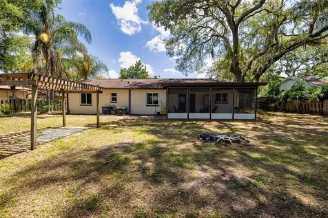 7128 Wrenwood Circle Tampa FL 33617