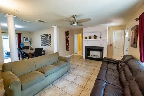 7128 Wrenwood Circle Tampa FL 33617