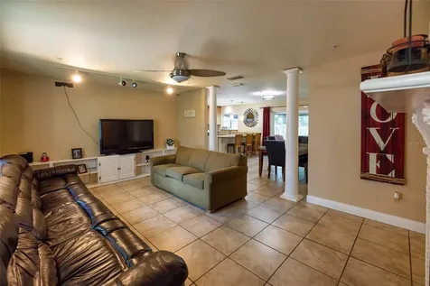 7128 Wrenwood Circle Tampa FL 33617