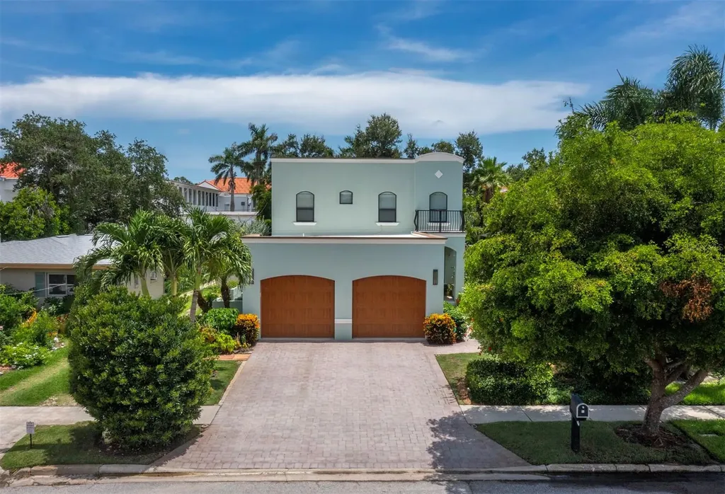 1884 Grove Street Sarasota FL 34239