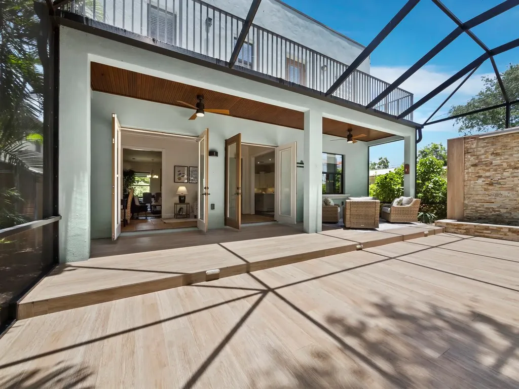 1884 Grove Street Sarasota FL 34239