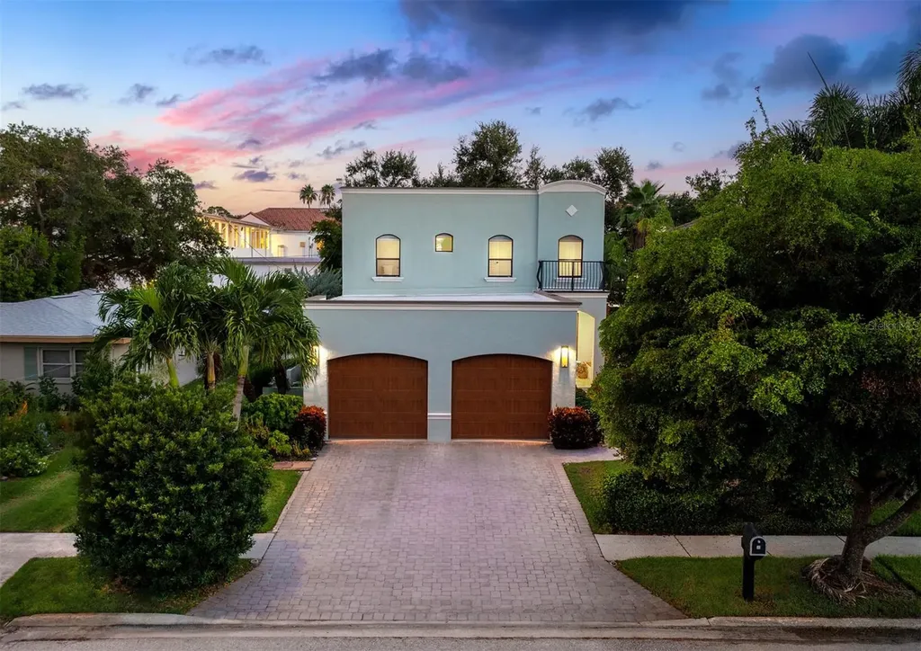 1884 Grove Street Sarasota FL 34239