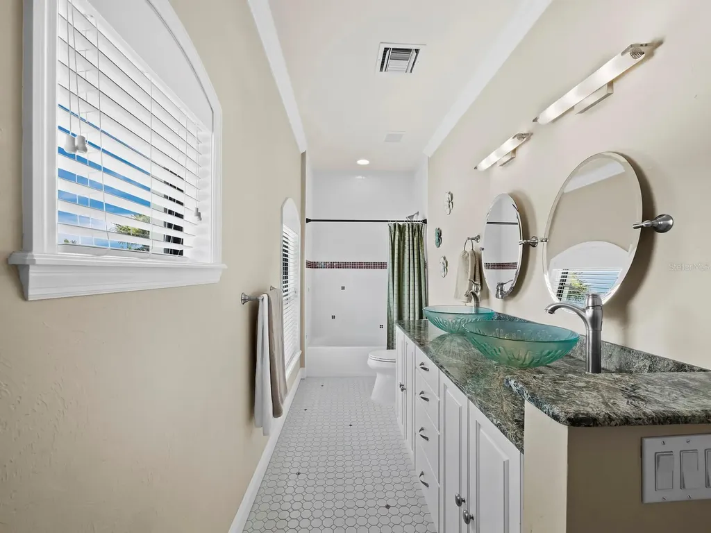 1884 Grove Street Sarasota FL 34239