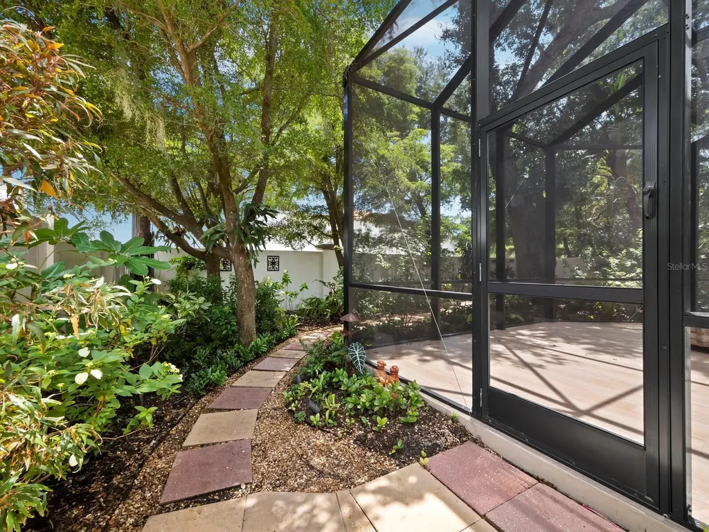 1884 Grove Street Sarasota FL 34239