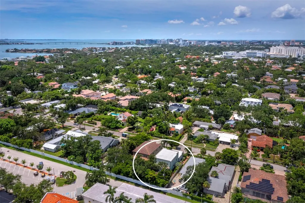 1884 Grove Street Sarasota FL 34239